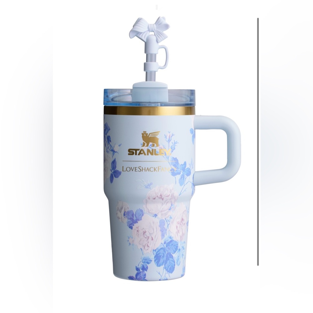 The Stanley x LoveShackFancy  Quencher | 20 OZ - Everblooming Rosettes | NEW
